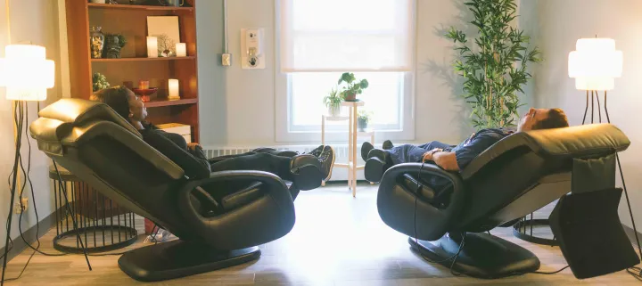 Wellness Centre Relaxation Room at The Ottawa Hospital with two reclining massage chairs.