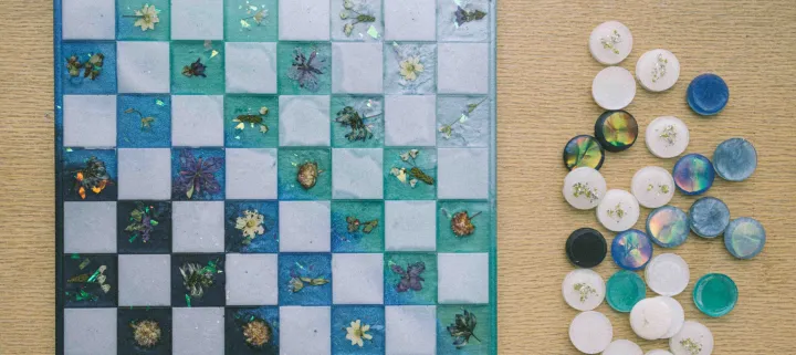 Patient gifts a piece of home to Indigenous Cancer Program