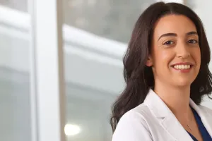 Regardez : l’urologue résidente explique l’hypertrophie bénigne de la prostate (HBP)
