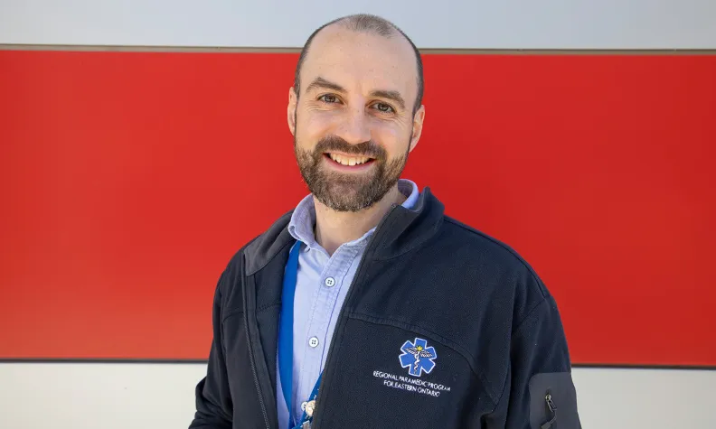 Benjamin de Mendonca, directeur du Programme régional des paramédics de l’Est de l’Ontario.